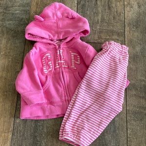 0-3 Month Baby Gap Pink Outfit